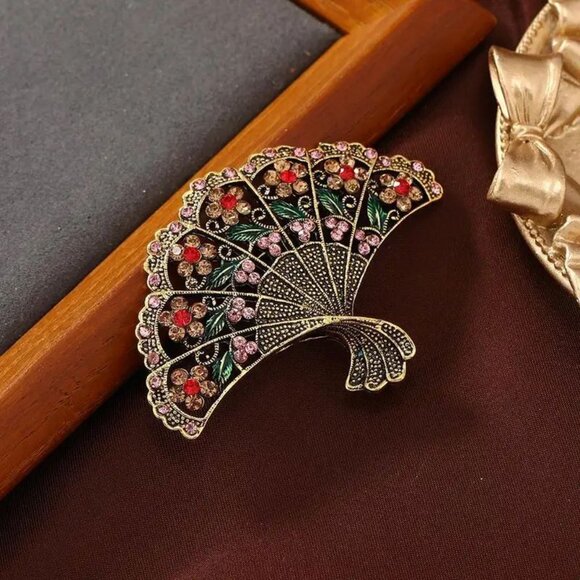 Vintage Style Antique Gold Tone Rhinestone Fan Brooch or Elegant Necklace - Nice - Picture 6 of 10